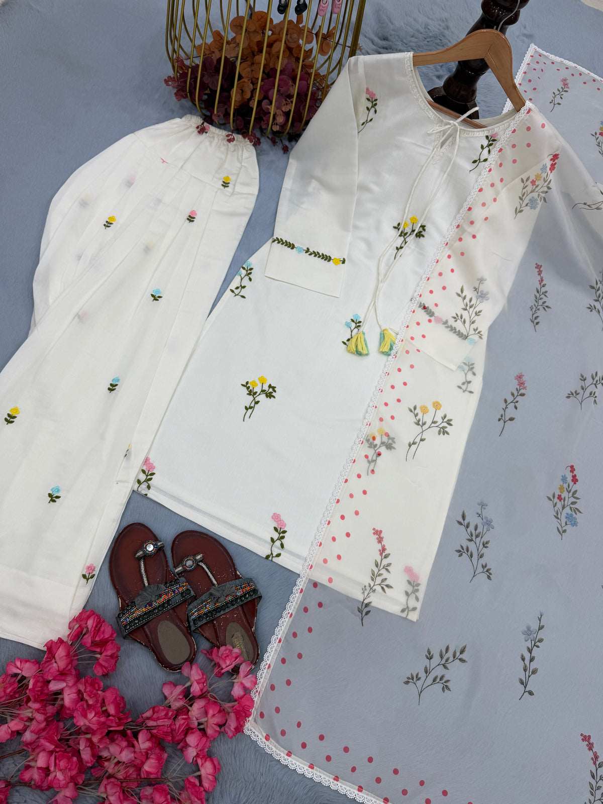 Elegant Ivory Floral Embroidered Cotton Kurta Set with Dupatta