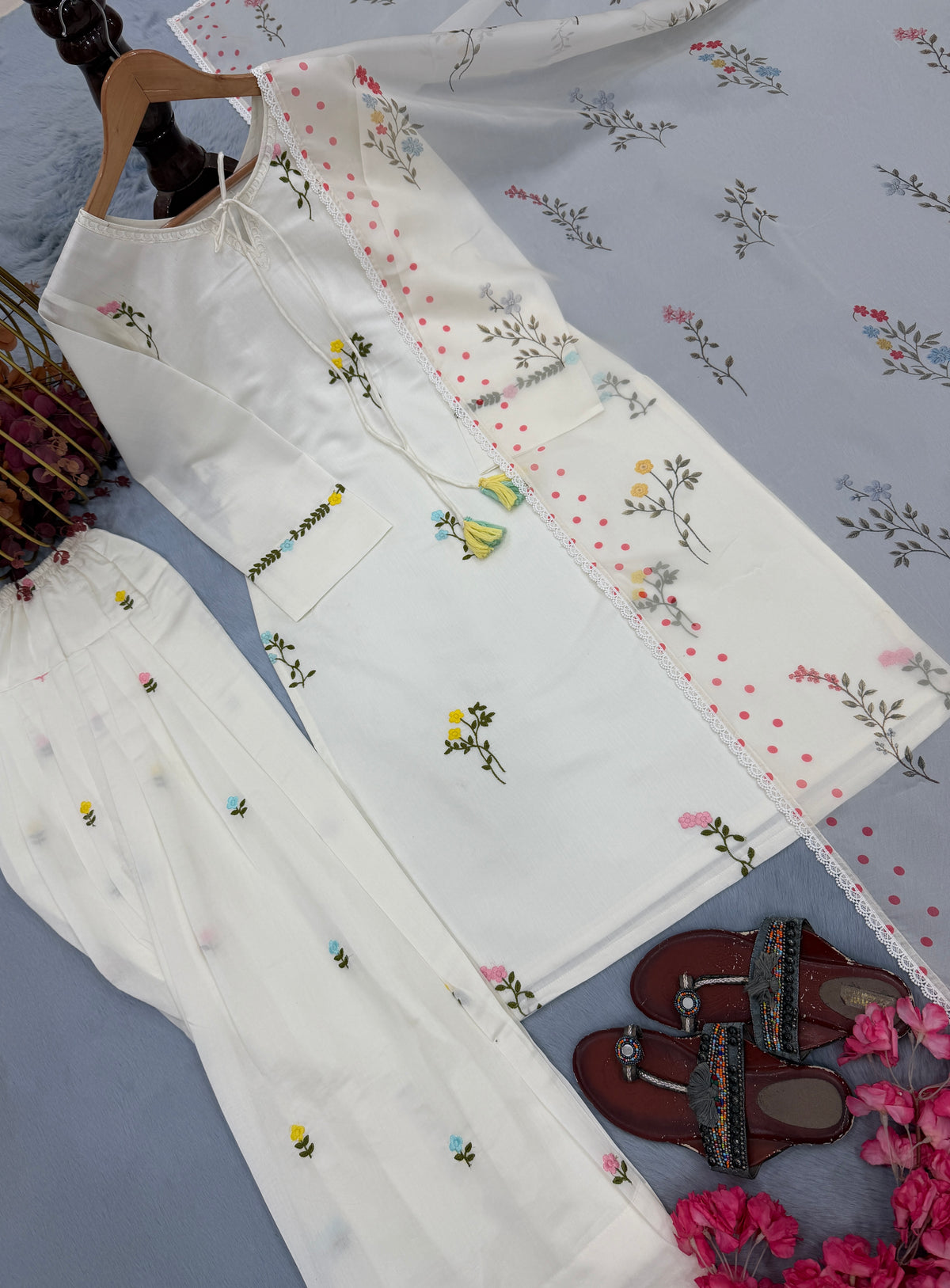 Elegant Ivory Floral Embroidered Cotton Kurta Set with Dupatta