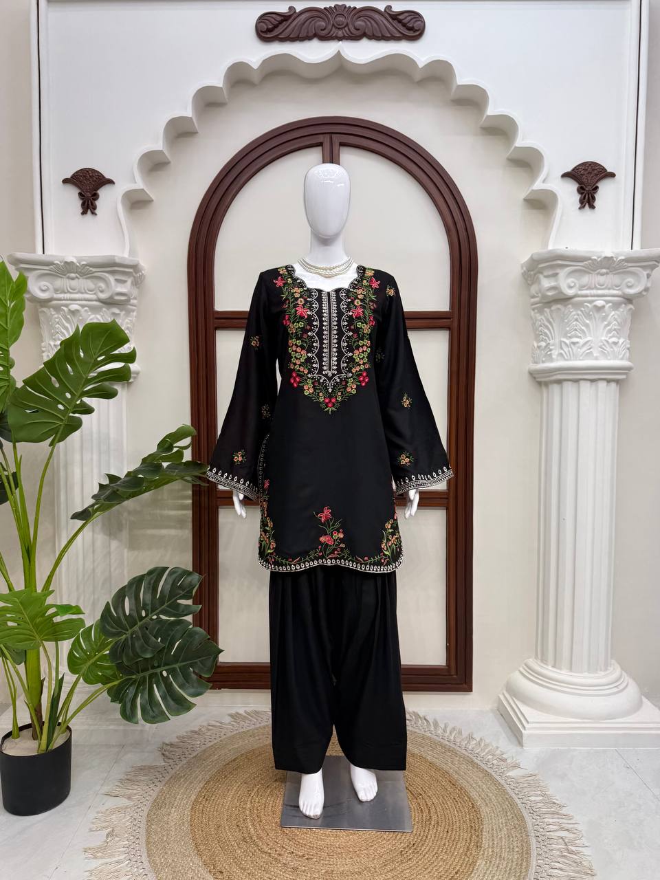 Midnight Black Floral Embroidered Kurta Set
