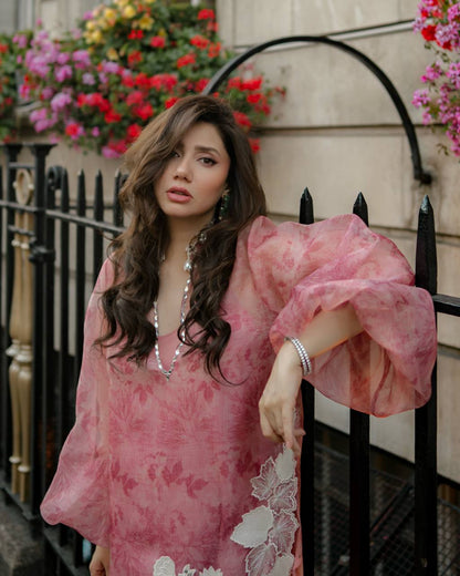 Blush Pink Floral Organza Kurta Set with Elegant White Embroidery for Women