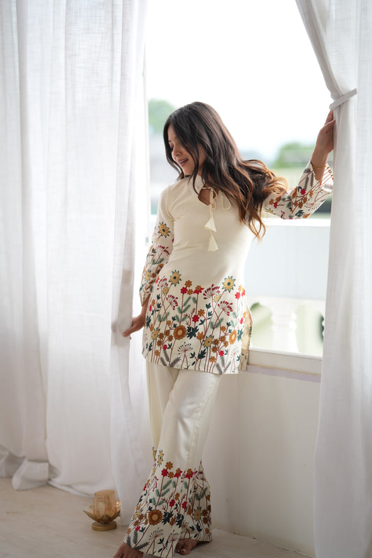 Elegant Floral Printed Kurta & Flared Palazzo Set for Women